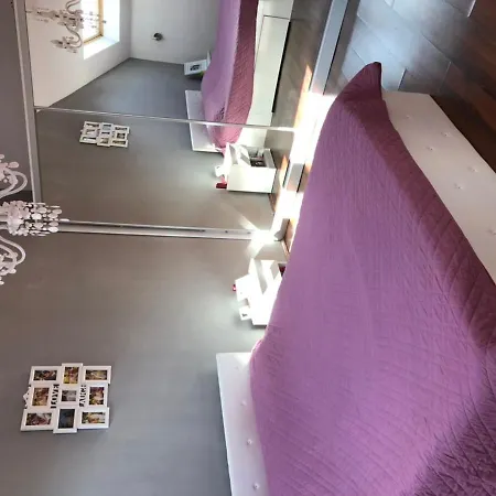 Holiday Apartment *